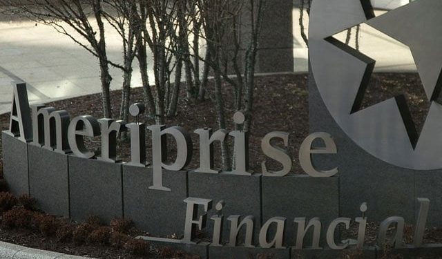 Departing Advisors Took 4,500 Shoppers’ Information to LPL