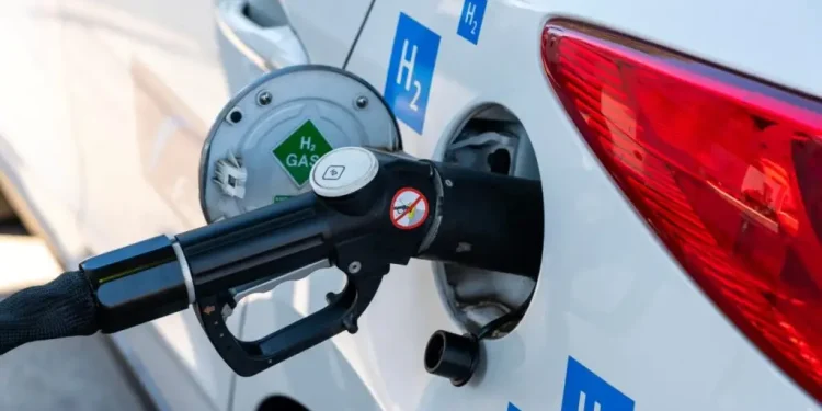 Is hydrogen a clear gas for the setting?