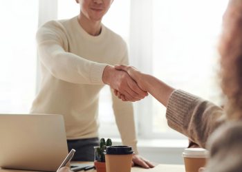 Common Legal responsibility vs BOP: How Insurance coverage Brokers Resolve