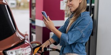 Allstate helps drivers save on rising gasoline costs with cell app and cash saving ideas